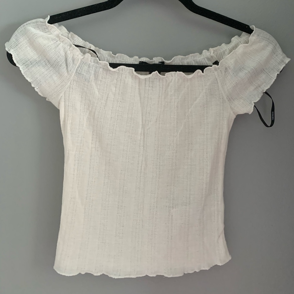 WHITE FOREVER 21 CROP TOP